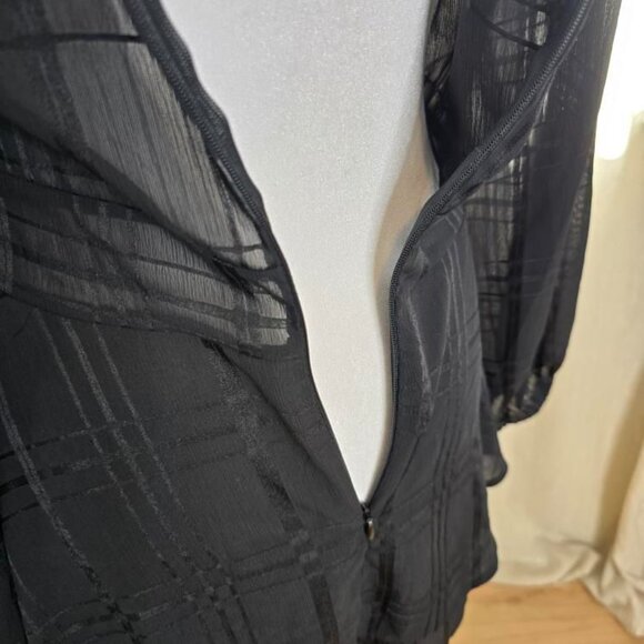 Black long sleeve Romper - Picture 12 of 13